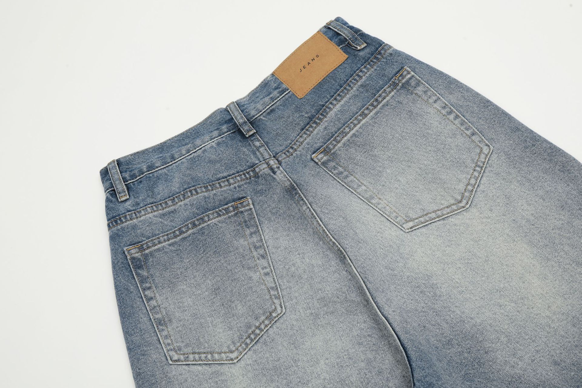 Herren Jeans Mit Weitem Bein Und Stacked Effekt Loose Fit_voghion.com