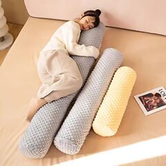 豆の毛の長い抱き枕は寮のベッドの上で足の枕を挟むことができます。