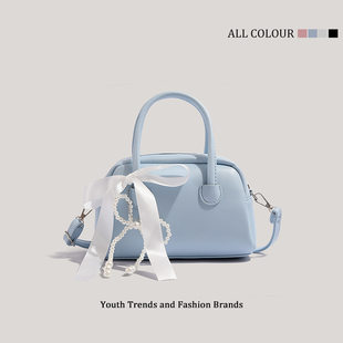 Cute fresh bag, fashionable handheld purse, city style