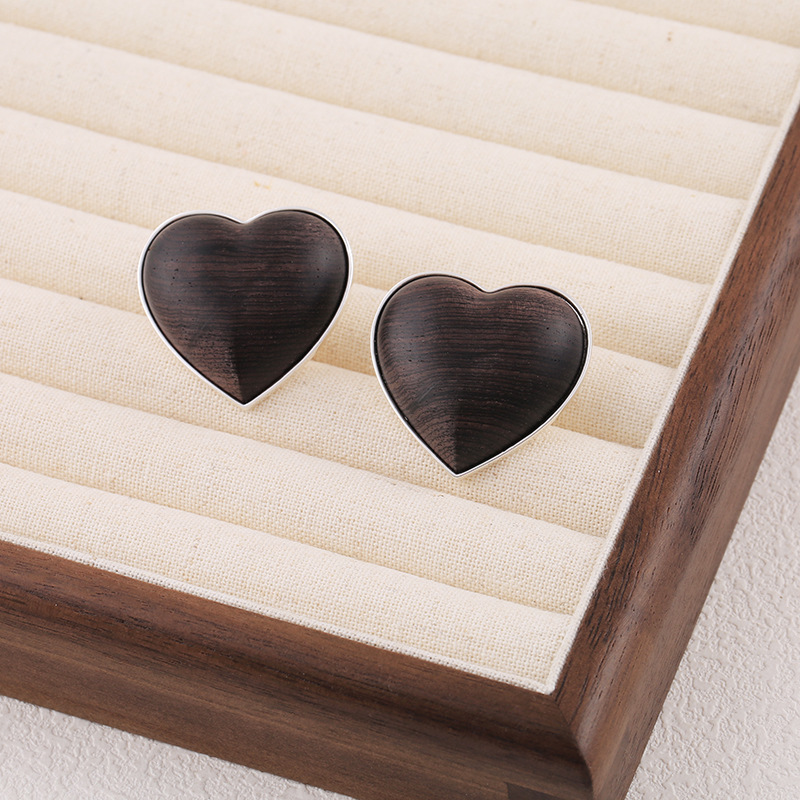 خشب الصندل نحاس أسلوب بسيط النمط الكلاسيكي شكل القلب قلادة display picture 9