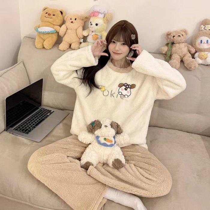 Transfronteriza mayorista otoño invierno pijama franela espesa mujer dulce dibujos animados casuales mangas largas chaqueta explosiva ropa para el hogar