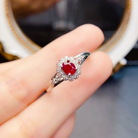 宝石手饰;宝石项饰;宝石耳饰