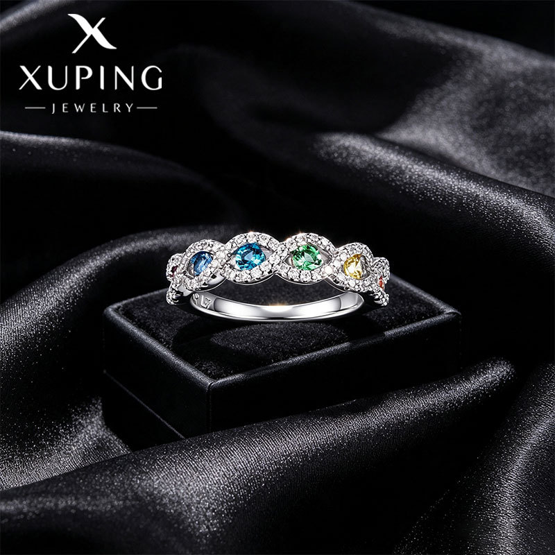 Xuping lujoso diseño ligero anillo de diamante de aleación de apertura de alta calidad anillo de moda personalidad anillo de novia