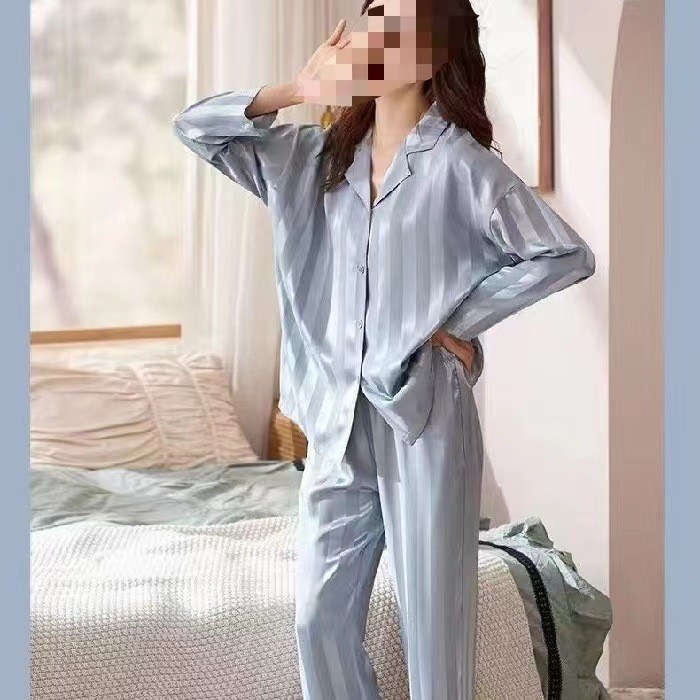 Pijamas de mujer primavera y otoño cardigan de manga larga de seda de hielo ropa para el hogar traje de dos piezas de seda artificial con cuello en v simple se puede usar fuera del verano