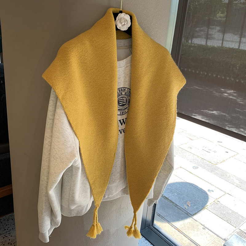 Artistic triangle scarf, shawl, autumn and winter outer scarf with tassels, multifunctional scarf, neck warmer, versatile triangle scarf