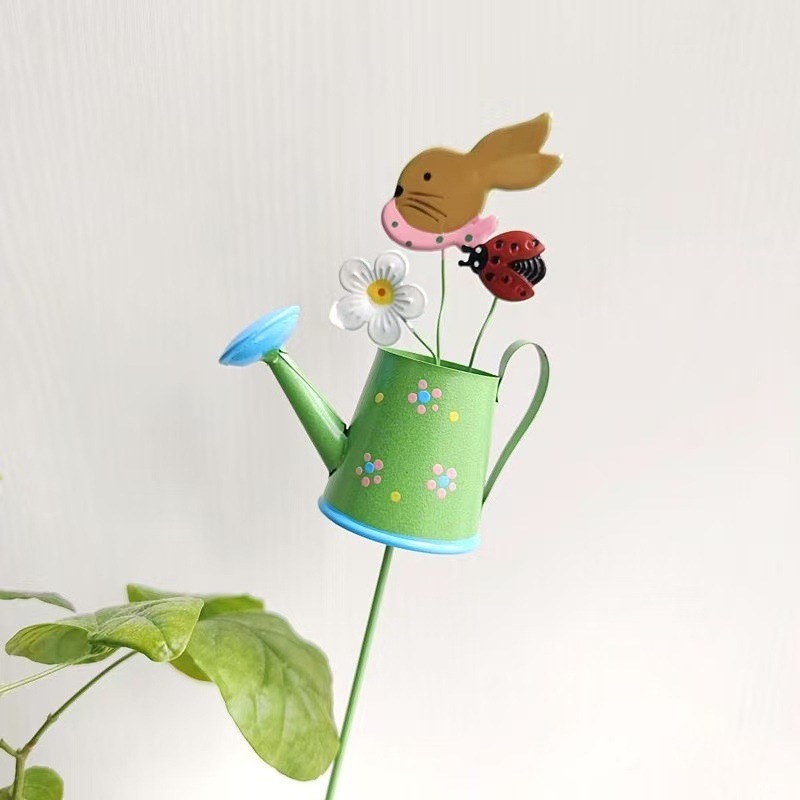 クロスボーダーのシミュレーション芝生の鉄製の花園の植木鉢のテントウムシの生け花の部品の屋外の庭の装飾の動物の花の竿の地面の挿し込み|undefined