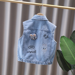 子供服の女の子のベスト春秋の女の子の上着のファッション2025子供のデニムの馬はアルファベットの刺繍のベストのコートを挟みます。