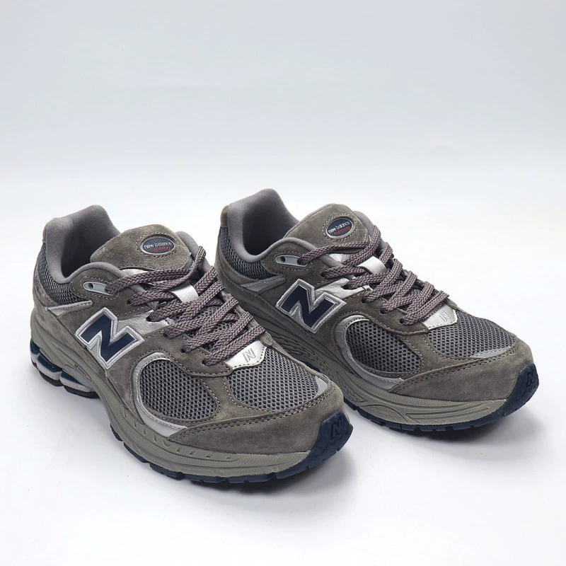 Classic footwear, sports shoes for men and women