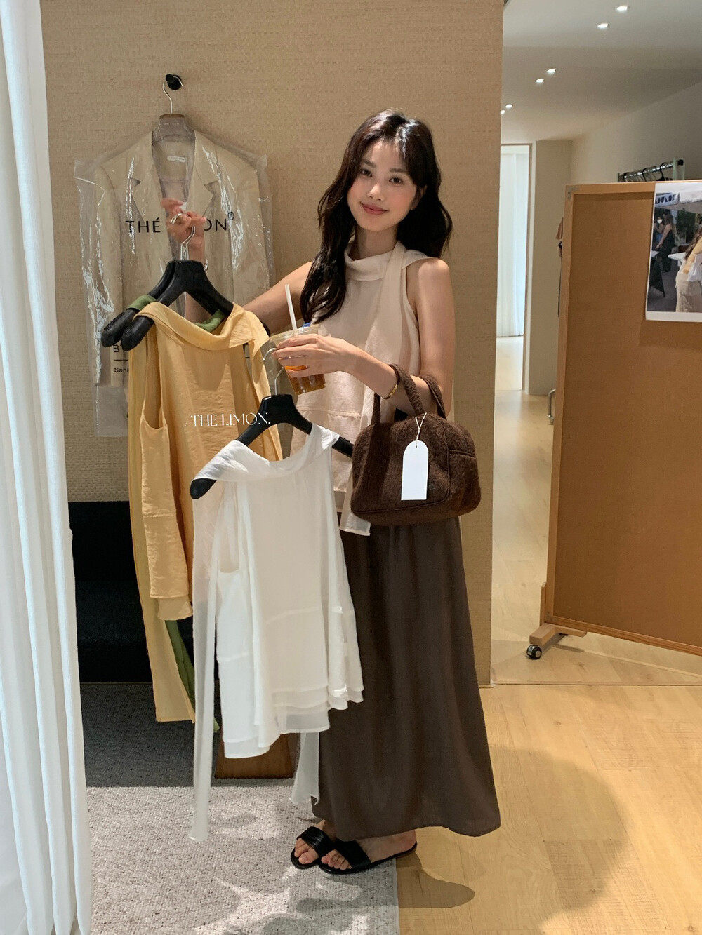 Áo hai dây nữ thiết kế dây rút phối nơ, mặc trước sau đều được, tôn dáng thon gọn — màu hồng, màu cam, màu trắng, xanh lá cây chi tiết 12