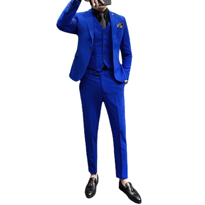 Venta al por mayor de nuevos productos traje de color sólido para hombre 2025 moda casual traje azul delgado coreano para hombre en stock