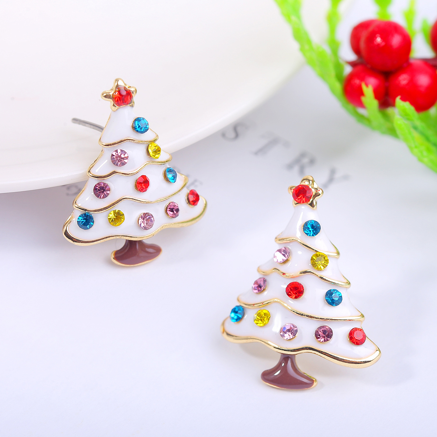 Fashion Geometric Alloy Plating Rhinestones Womenu0027S Earrings 1 Pair