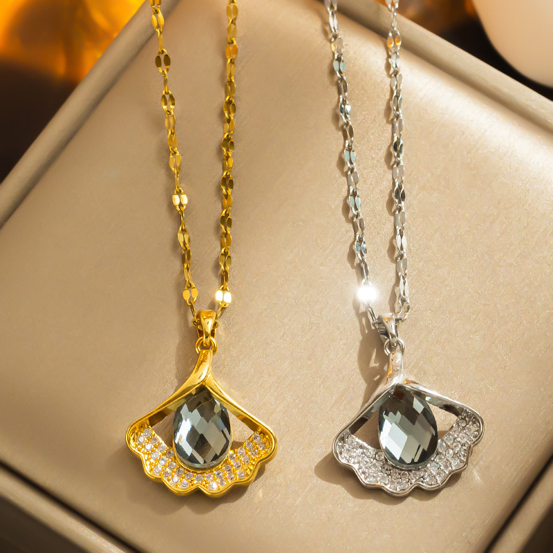 Ginkgo Leaf Crystal Zircon Necklace And Earrings Set Elegant_voghion.com