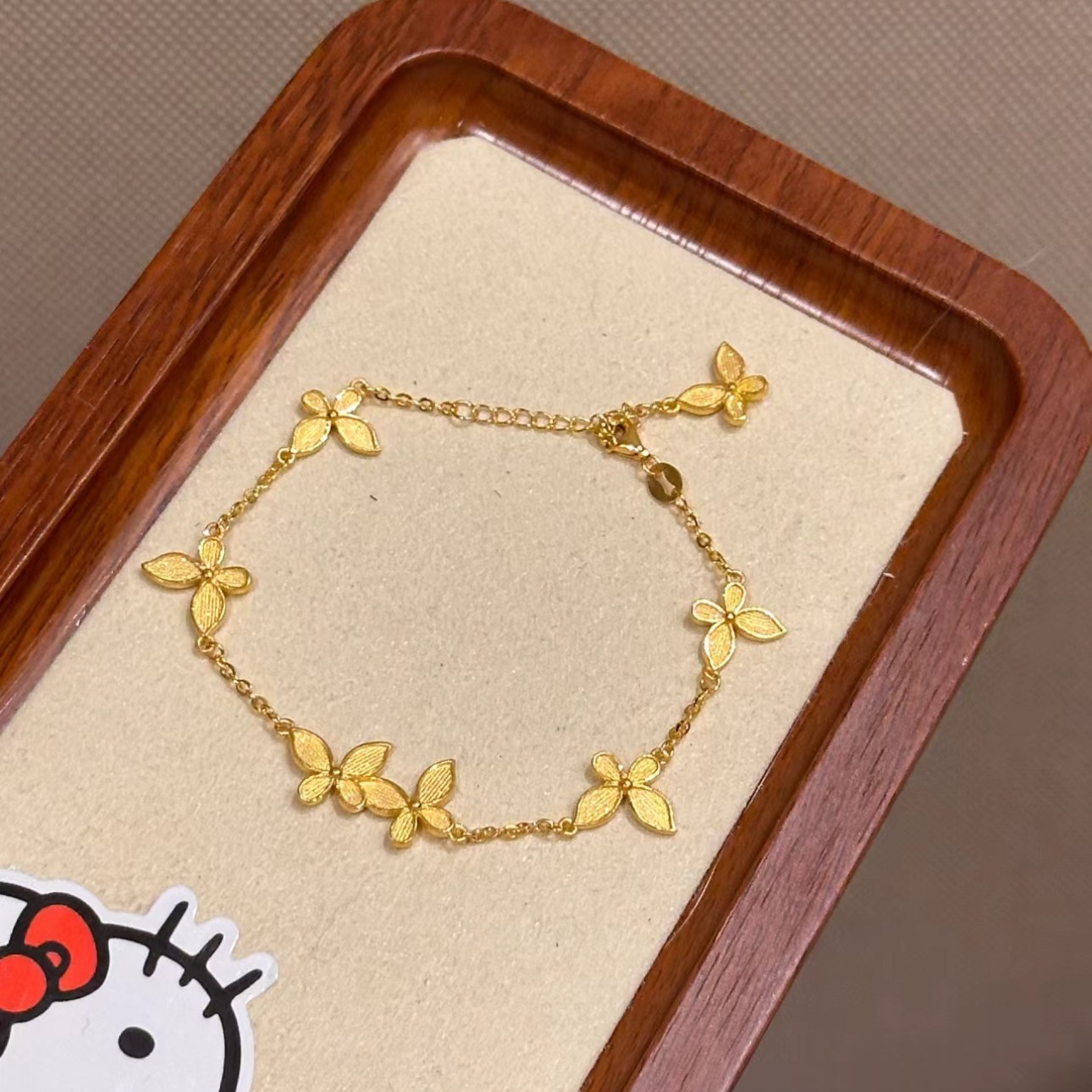 New Chinese Style Butterfly Bracelet, Feminine, High-End, Niche Design, Fashionable and Versatile, New Chinese Style Light Luxury Hand Jewelry