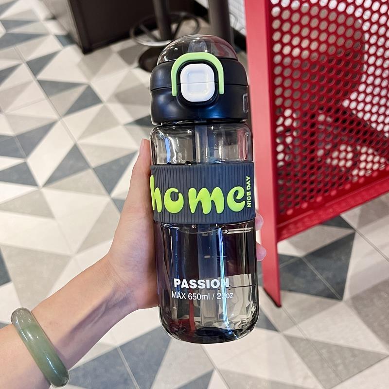 Nueva taza de agua de gran capacidad, doble bebida, estudiantes masculinos y femeninos, botella de agua deportiva portátil de alto valor, taza de verano de plástico con pajita