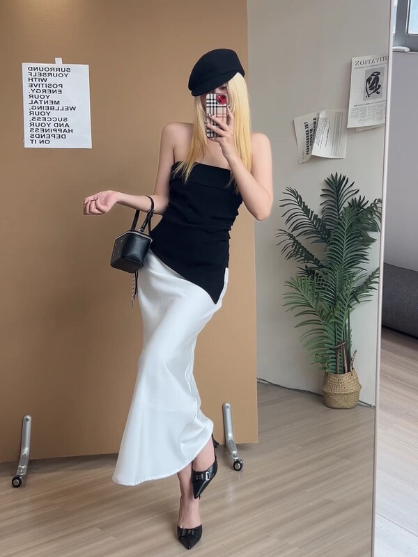 2025年新作のリーガルな気質の女性向け、小さめでスタイリッシュな年齢軽減オフショルダートップスとスカートスーツ|undefined