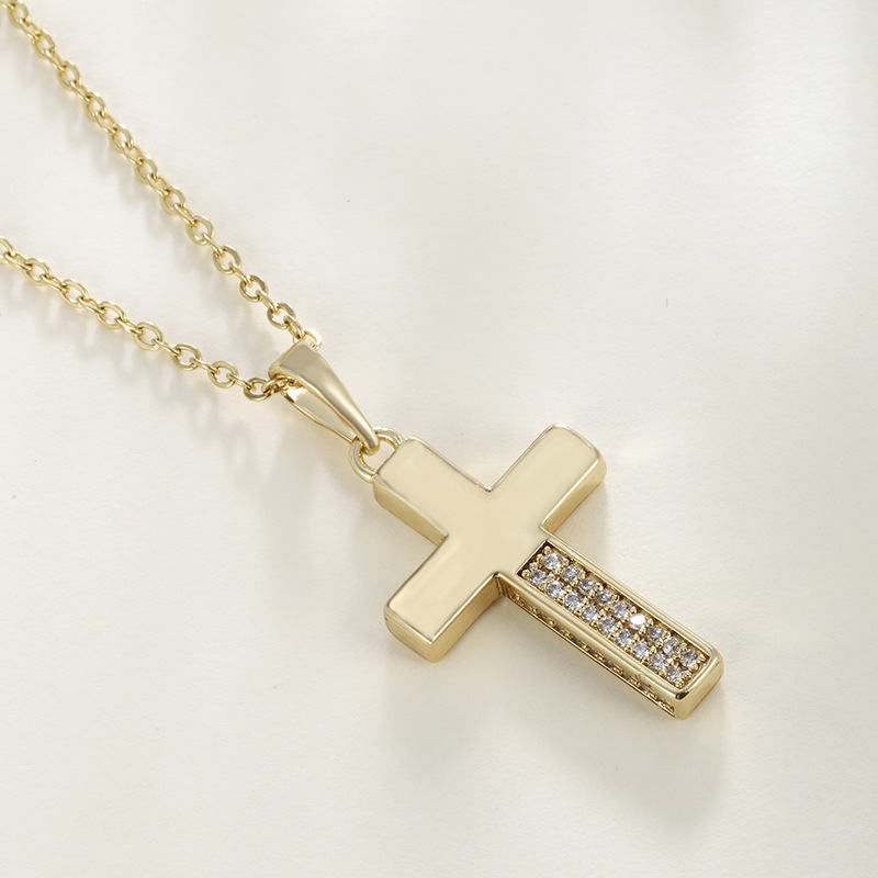 Collar con colgante de cruz de circón con micro incrustaciones de cobre Xuping Personalidad europea y americana Colgante de personaje de hip-hop Joyería al por mayor femenina