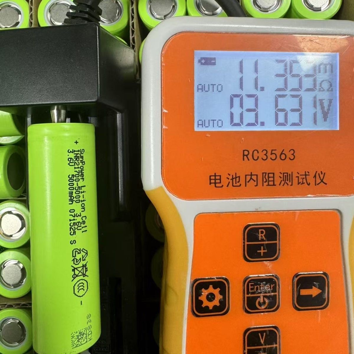 Sanjie original 21700 batería 5000mAh de gran capacidad 10C3.7V linterna recargable batería de alimentación
