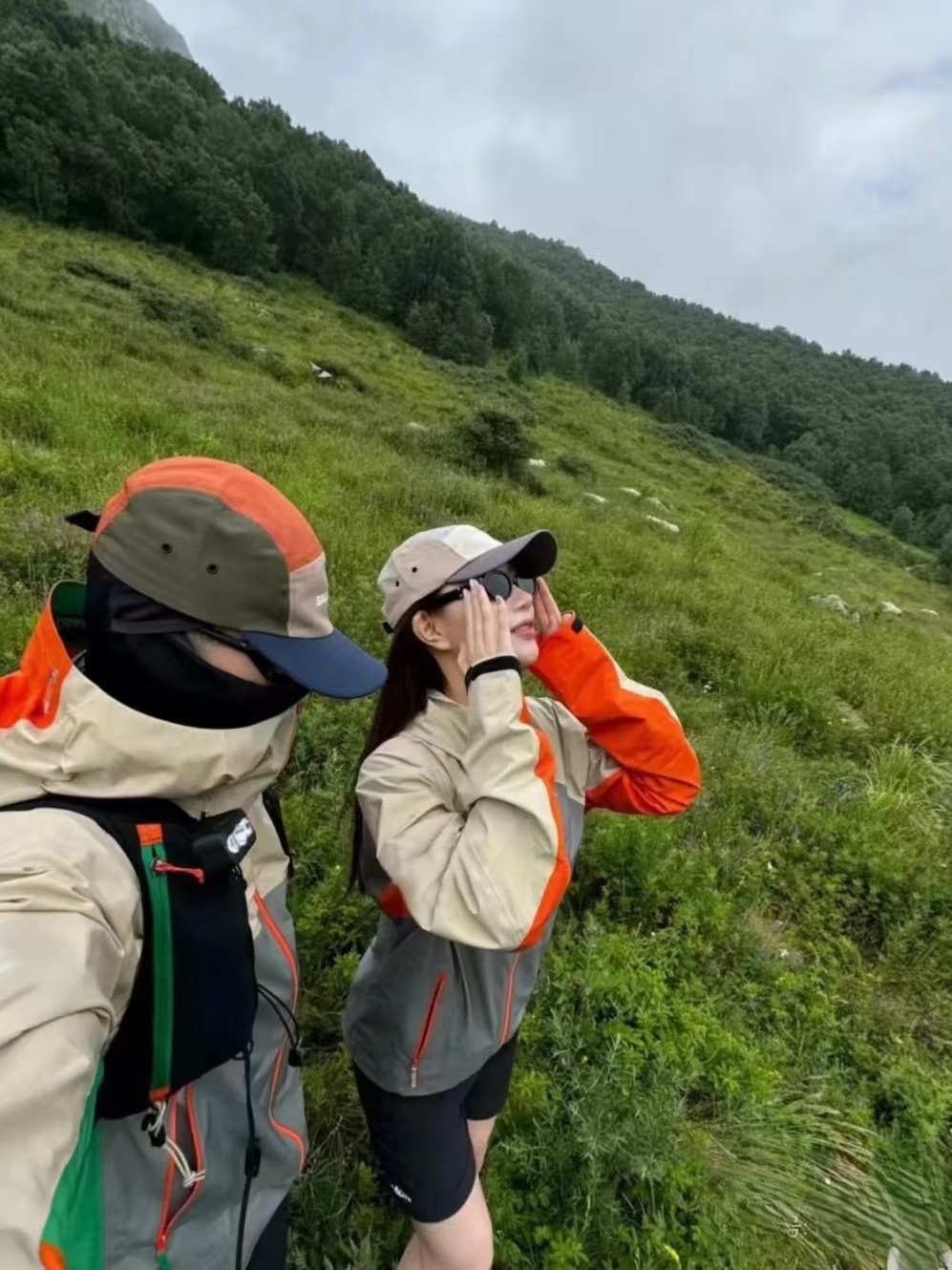 Bird 's Home New South Gabba Songzan Hard Shell Waterproof Vest LOGO