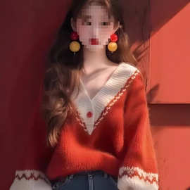 秋冬新款慵懒风感复古圣诞毛衣软糯灯笼袖V领红色针织上衣女