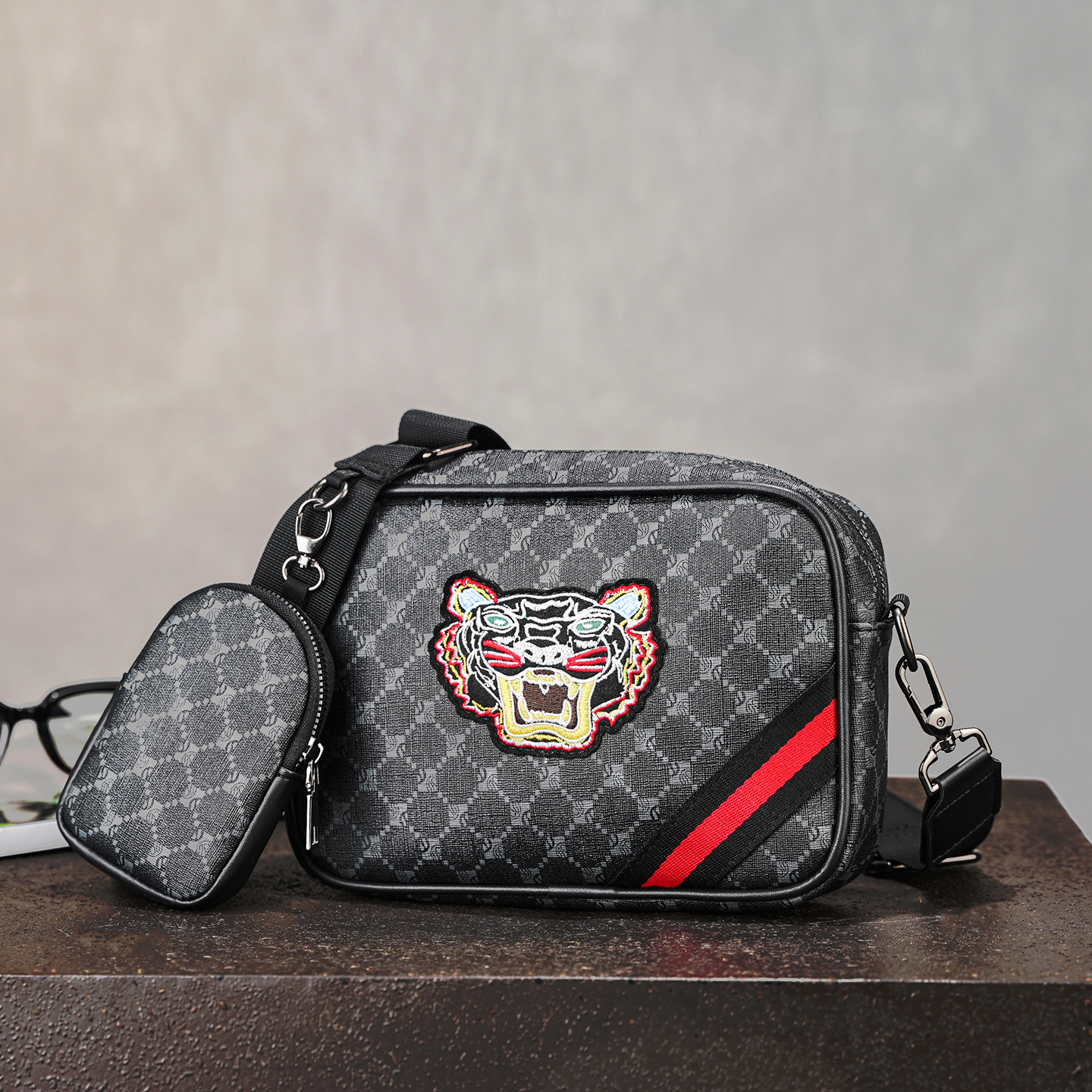 二合一多功能男士单肩包简约可拆卸子母包男包户外斜挎包小包2025