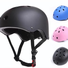 轮滑头盔帽子可调节骑行盔保护头部安全专业一体头盔全包围滑雪盔