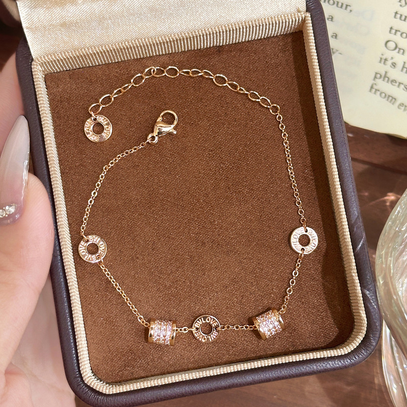Live Broadcast Hot Sale Fashionable Small Waist Transfer Bead Bracelet for Women, Light Luxury Niche Design, High-End, Simple and Exquisite Hand Jewelry