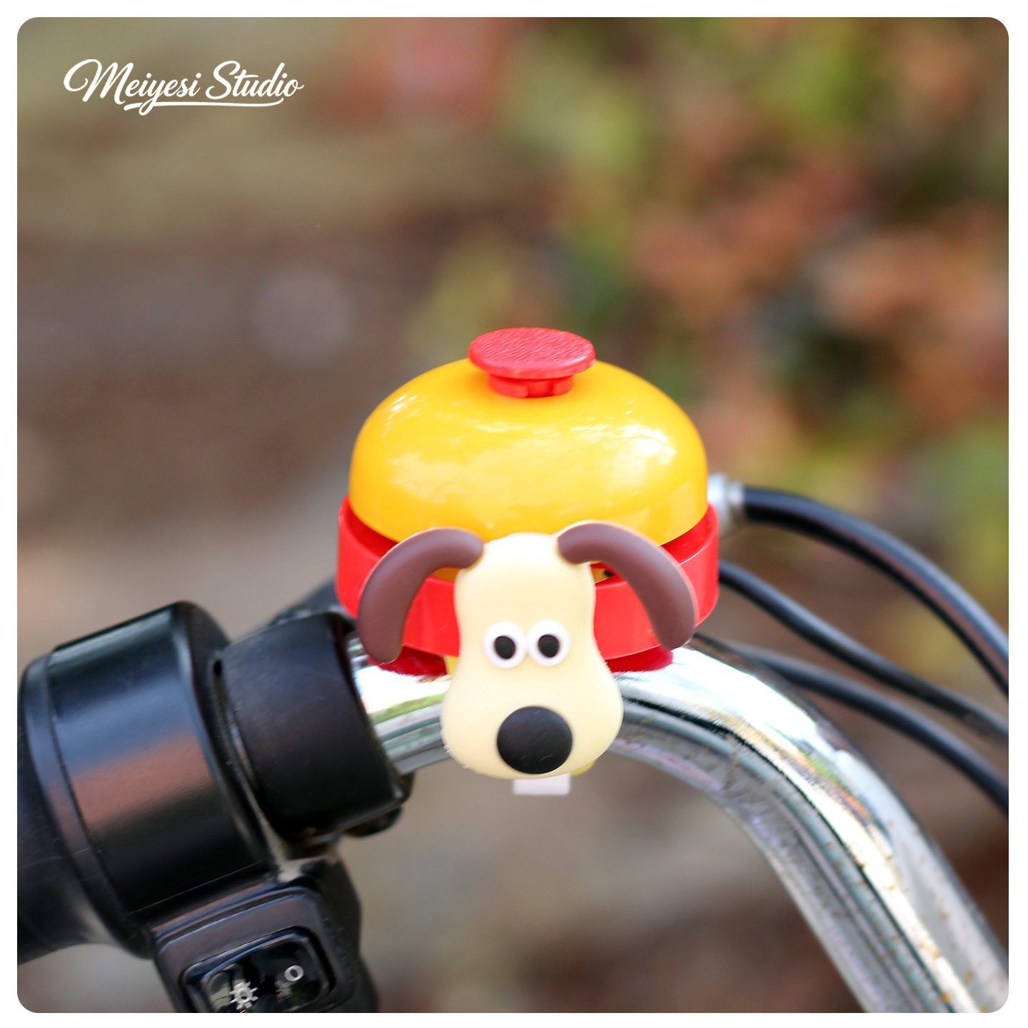 Bicicletas infantiles de montaña campana adornos de dibujos animados encantadores equilibrio coche scooter tranvía mano pulsa bocina súper fuerte