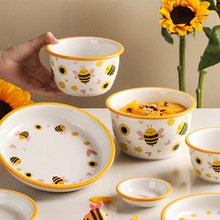 原創可愛陶瓷碗高顏值小蜜蜂兒童餐具耐高溫家用碗碟盤套裝批發