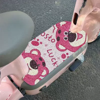 Avtomobil döşəmə paspasları – Floor Mats - two-strawberry-bears-need-to-be-cut-by-yourself-3050cm-universal-for-small-pedals