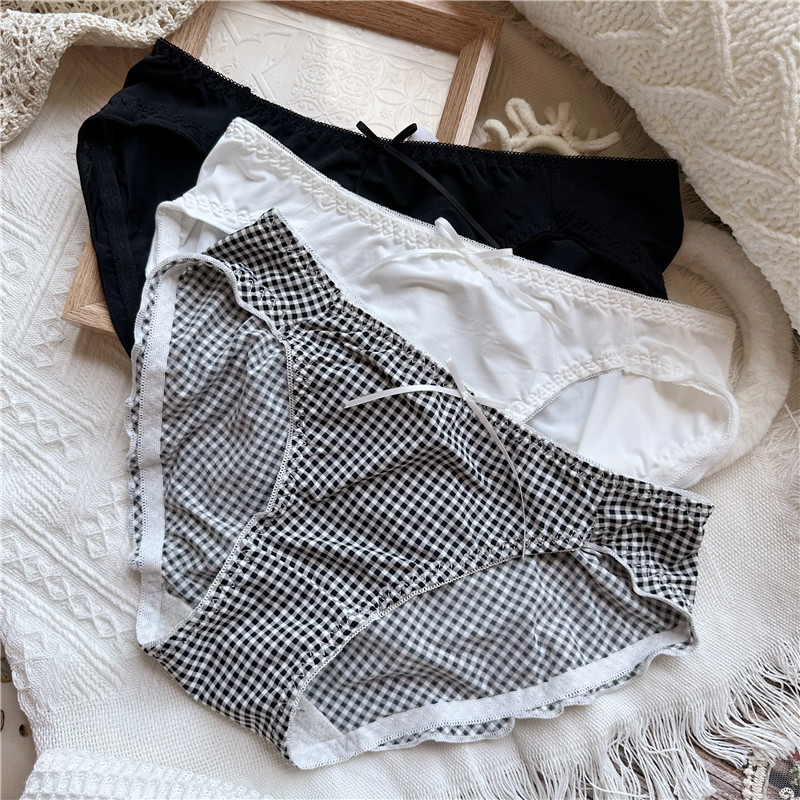 [45.00 kg-70.00 kg] cute cartoon Ice Silk printing sweet plaid dot ruffled low waist women's underwear