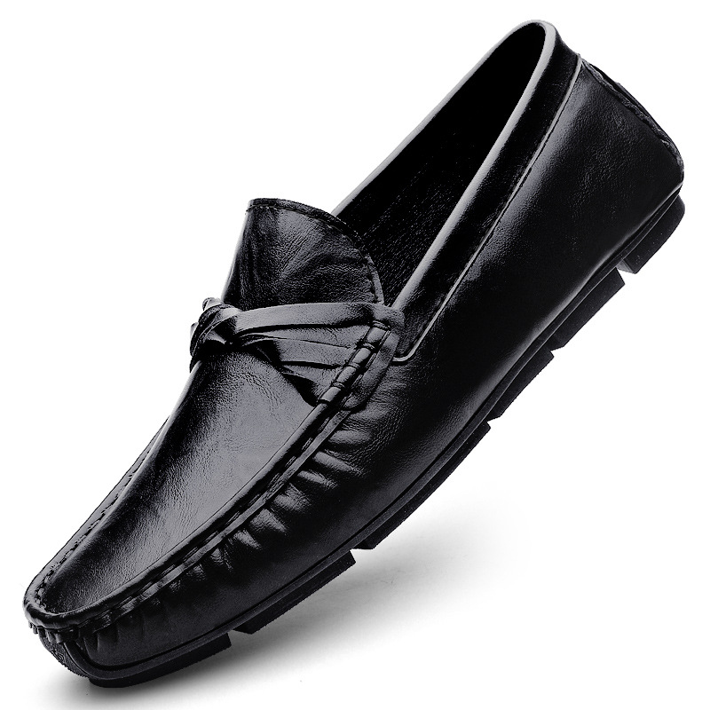 Zapatos de hombre de cuero real 2025 nuevos zapatos de negocios británicos transpirables con suela suave zapatos casuales perezosos con un pie zapatos para hombre