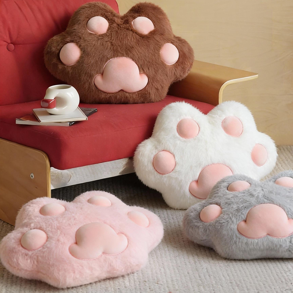 软糯猫爪抱枕小米貂毛绒靠垫家居店铺可爱摆件陪伴礼物解压