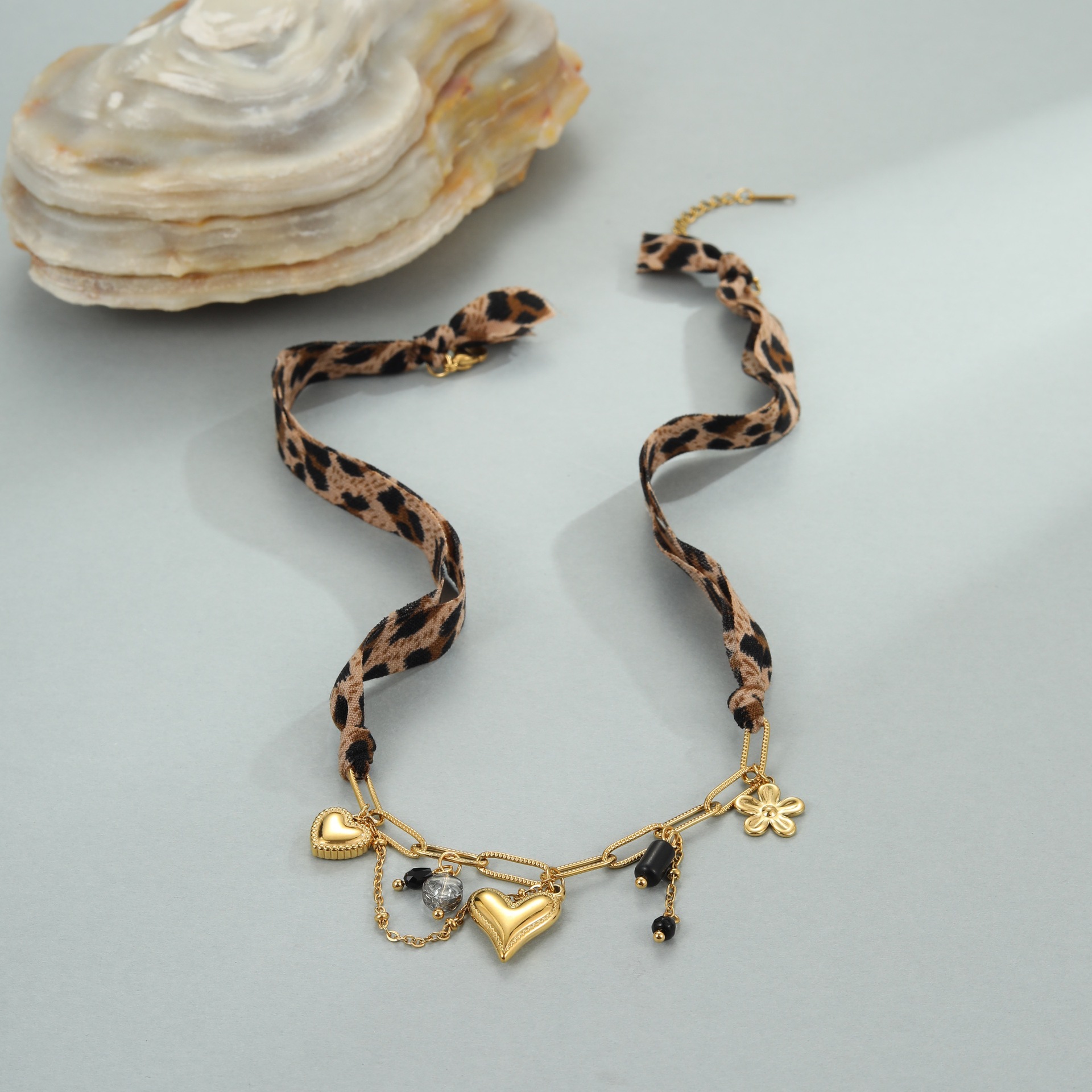 Serie di gioielli con stampa leopardata, orecchini ad anello, orecchini a bottone, collana, ciondolo Love Sun, orecchini in acciaio inossidabile, anello in acciaio al titanio, gioielli per le orecchie_voghion.com