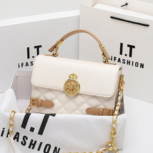 ����ŮС���L���朗l���¿�С���OӋ����С�����μ�б����ٴ�