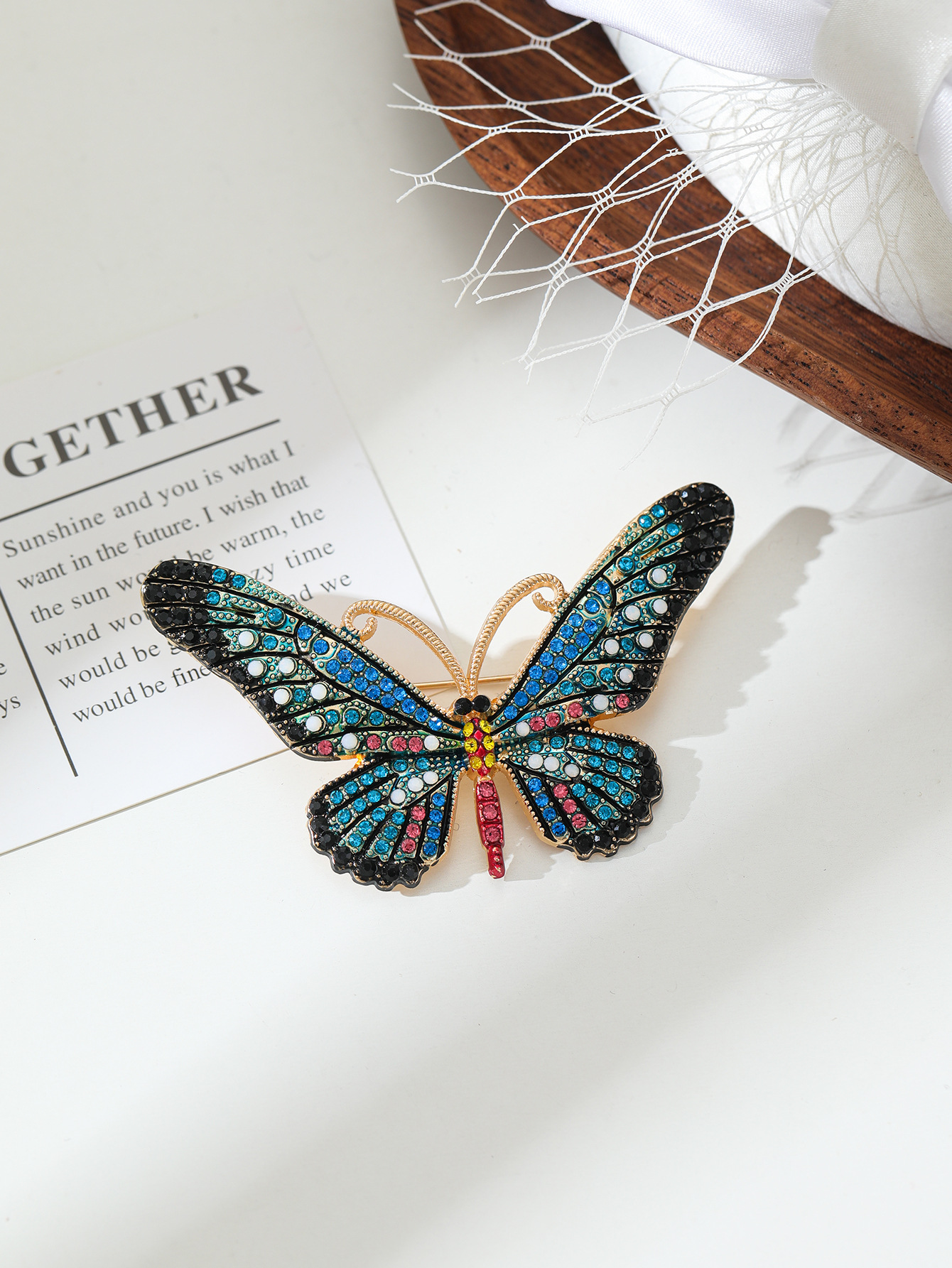 New European and American Style Cross-Border Creative Cute Brooch with Butterfly Design, Rhinestones, Enamel, and Oil-Drip Finish, Direct from the Manufacturer