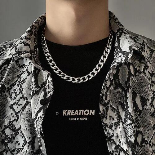 Cuban necklace ins hip-hop men's versatile titanium steel niche design ot buckle clavicle chain cold style men's trendy necklace
