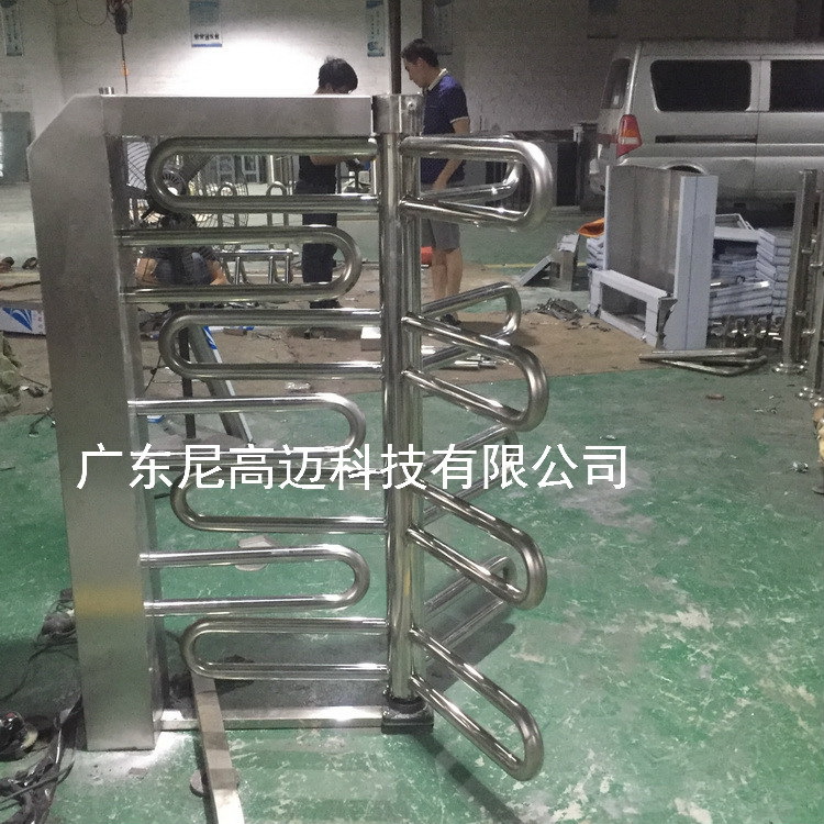 医院出口弧形单向半高旋转闸箱式不锈钢栅栏挡闸门机场出口单向门