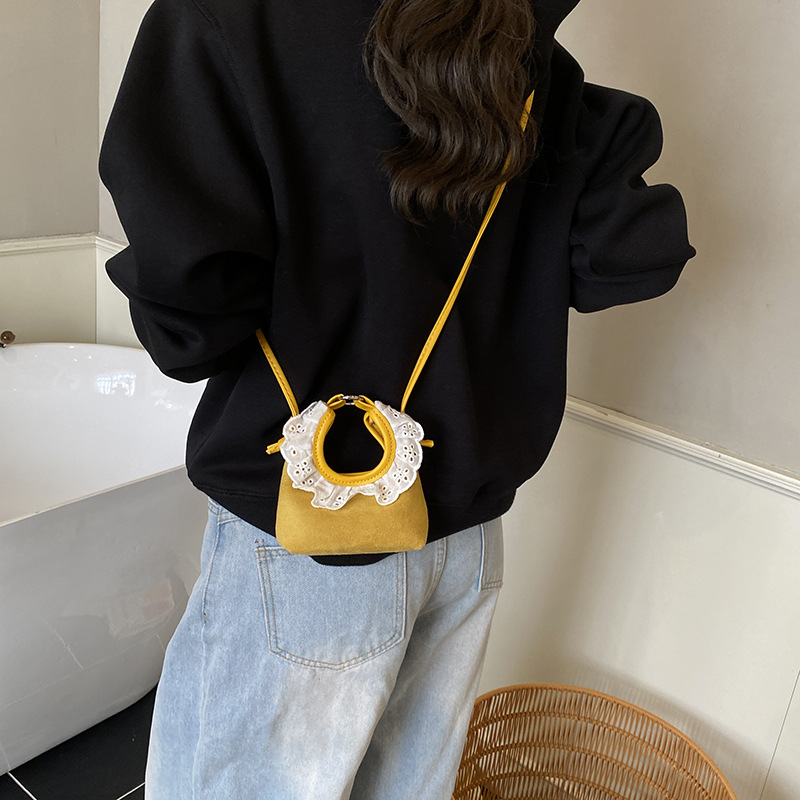 Nueva bolsa coreana para niños, lindos bolsos de encaje para bebés, bolsos de peluche, mini bolsos de hombro para hombres y mujeres.