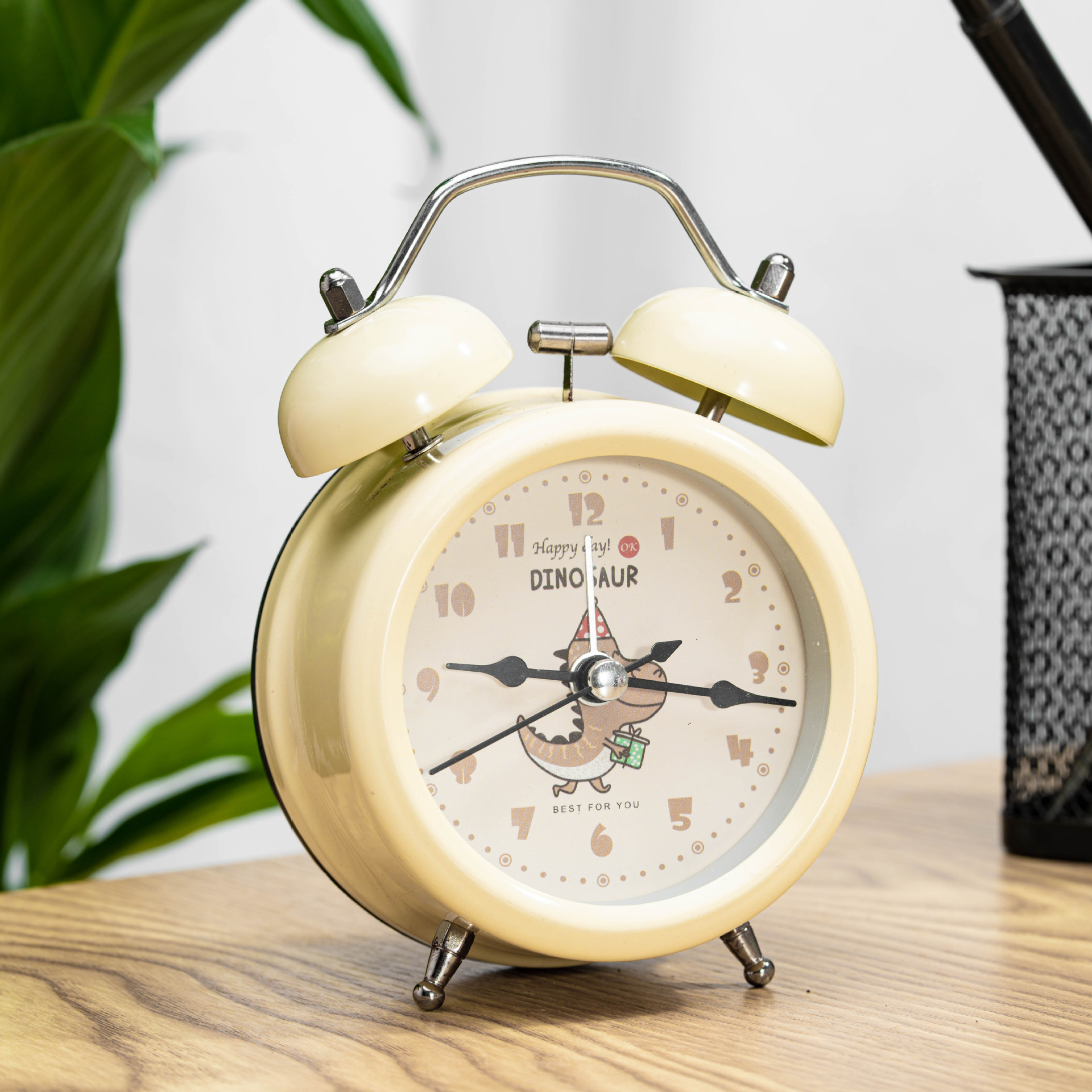 Suministro directo de fábrica 3 pulgadas reloj creativo estudiante hogar inteligente alarma reloj de noche escritorio metal decoración pequeño despertador