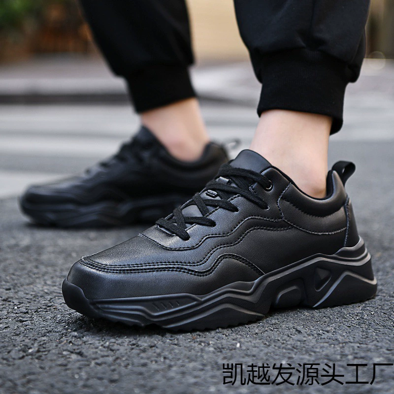 Новая обувь папы мужская спортивная одиночная обувь чистая черная повседневная модная износостойкая обувь для роста трансграничная мужская обувь фабрика прямых продаж