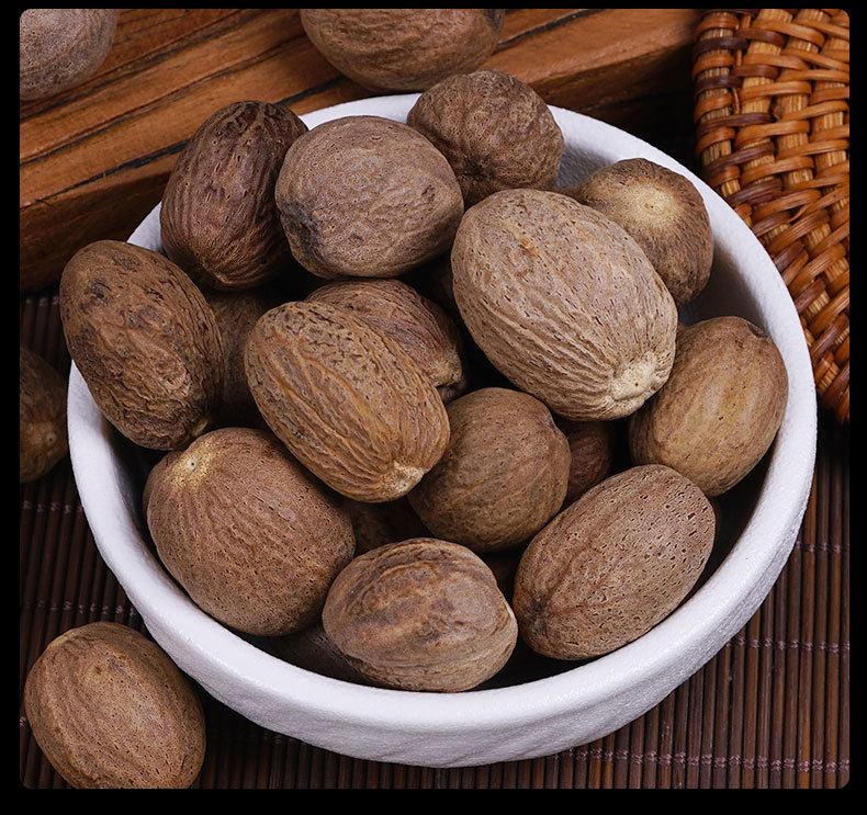Nutmeg Whole (Myristica fragrans) — Dried Spice for Braised Meat, Hot Pot & Herbal Cooking preparation