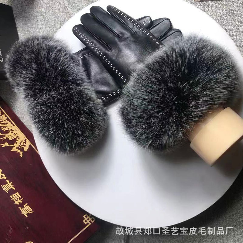 2024����ë����ƤŮʿ���׶������Ᵽůʱ����Ƥ�������׿羳����