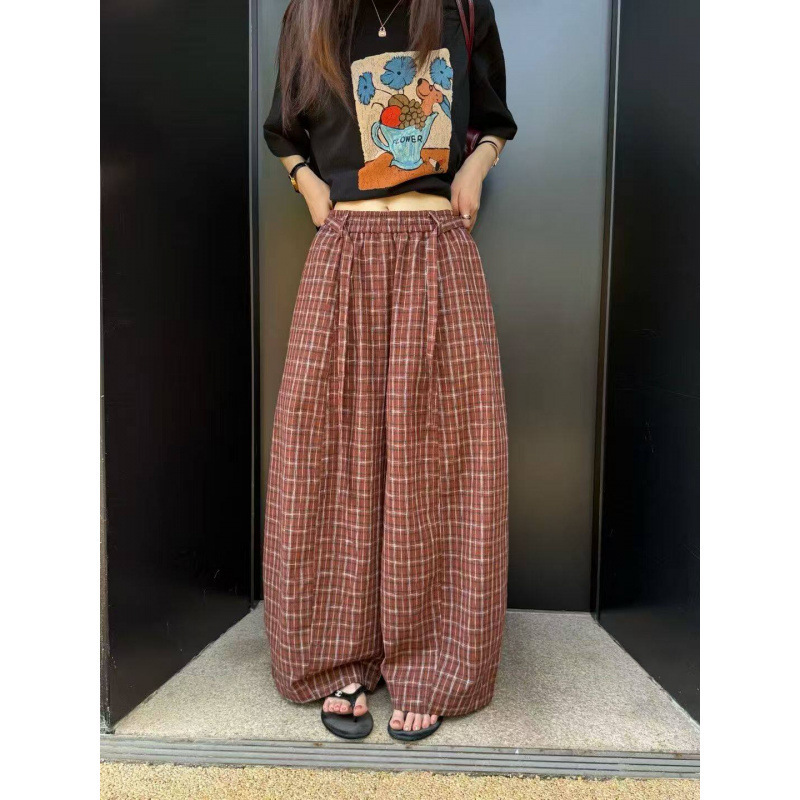 American Retro Simple and Elegant Plaid Drawstring Wide-Leg Pants, Lazy Style, Loose Fit, Slimming, Versatile Casual Pants for Women American Retro Simple and Elegant Plaid Drawstring Wide-Leg Pants, Lazy Style, Loose Fit, Slimming, Versatile Casual Pants for Women