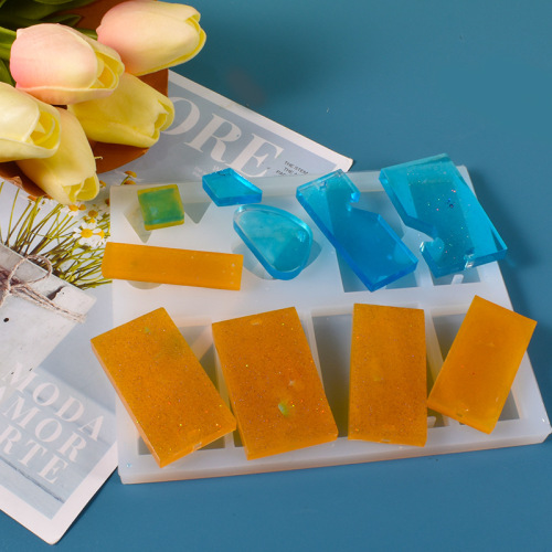 26 Epoxy pendant molds heart-shaped baby patch egg keychain hanging frame silicone abrasive tools wholesale