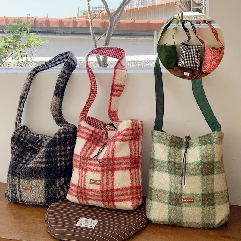 2024 новый зимний стиль овечьей шерсти в клетке ретро дикий мех большая емкость сумка через плечо