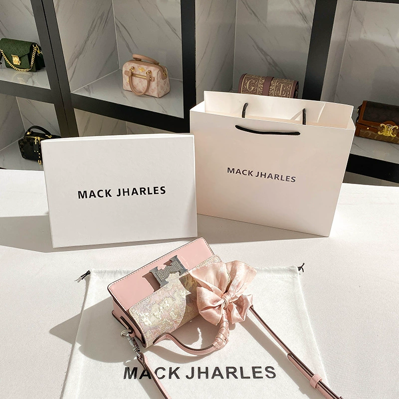 Fuchsia bag, high-quality style, with embroidery