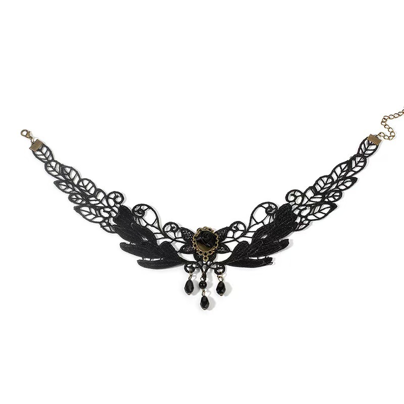 Cross-Border European and American Gothic Retro Lace Rose Necklace Choker Popular Short Cut Out Clavicle Chain Factory Direct Sale