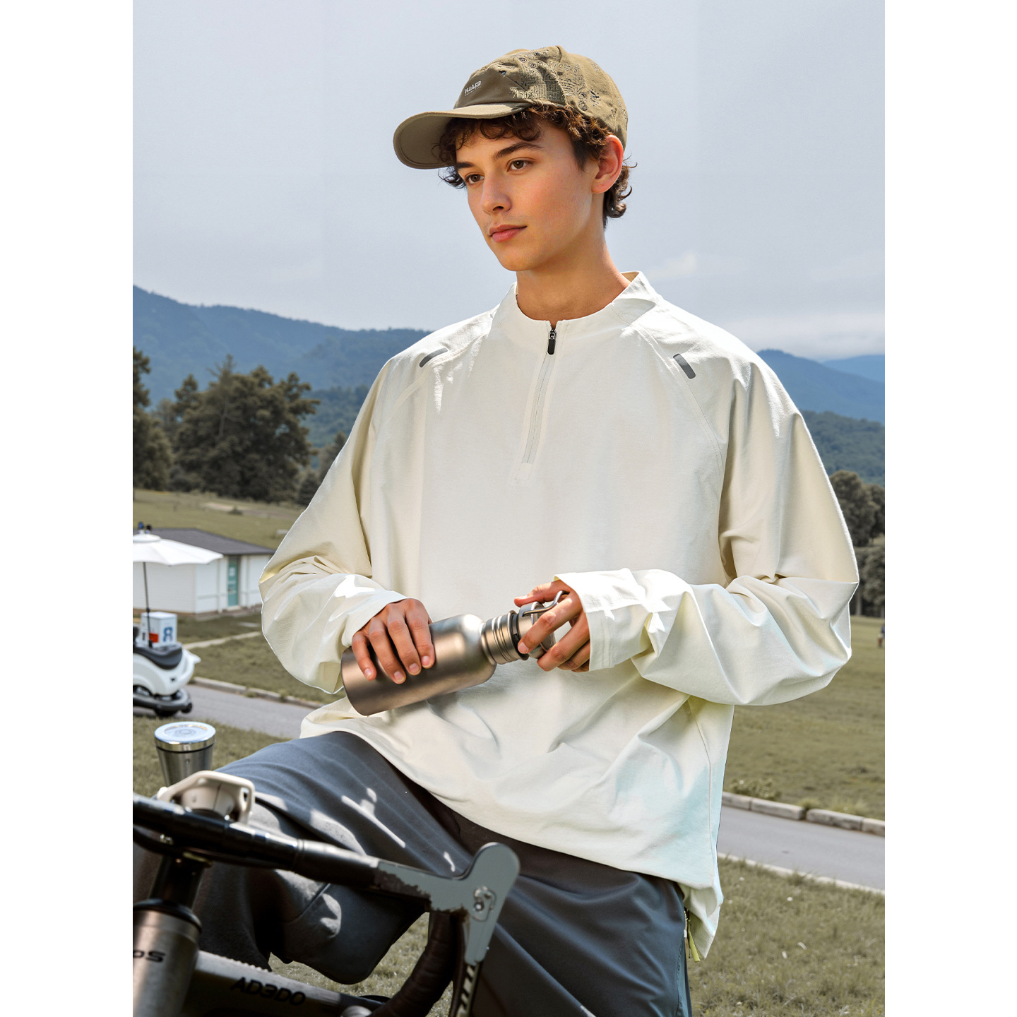 半拉链立领防晒长袖T恤男秋季新款放光条设计透气宽松运动体恤衫