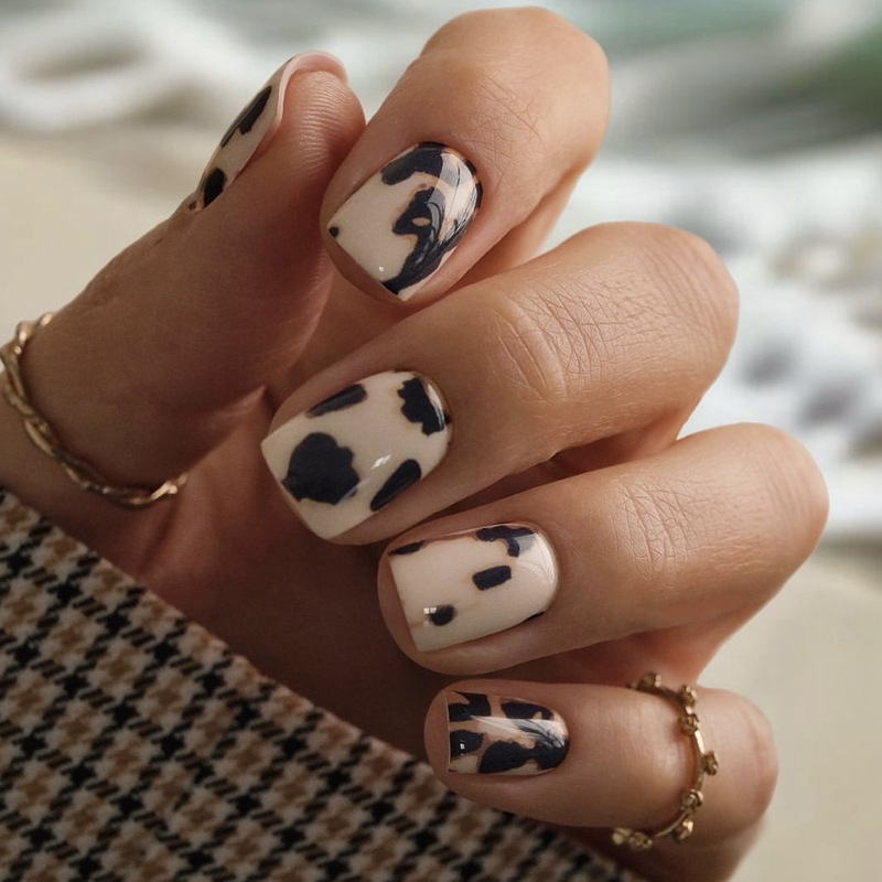 Dairy Cow Sweet Girl Temperament Nail Art ins Very Simple Style White False Nails Free of Carving and Grinding 24 Finished Products Wholesale