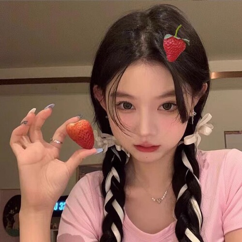 Fun and quirky simulation strawberry orange hair clip side bangs hairpin split hair duckbill hair clip head accessory 3D